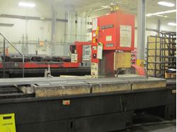 Picture of 20048 - #VM-2500 AMADA VERTICAL BAND BLOCK/PLATE SAW  MODEL VM-2500